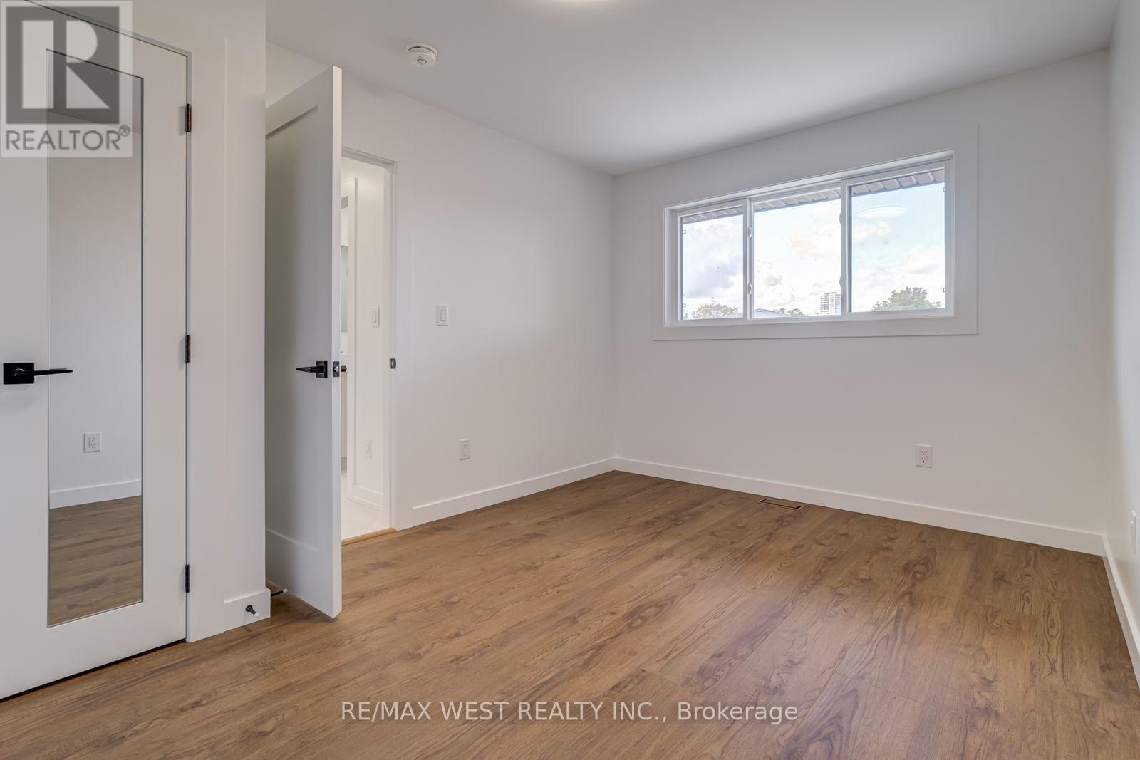 Main - 152 Clarence Street, Brampton, ON - Indoor Photo Showing Other Room