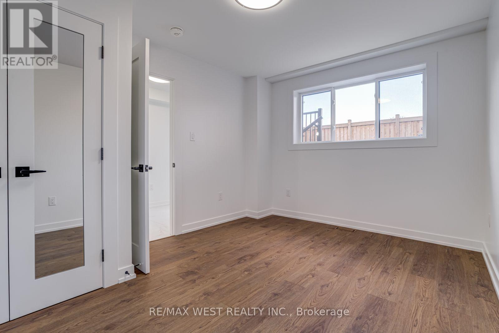 Lower - 152 Clarence Street, Brampton, ON - Indoor Photo Showing Other Room