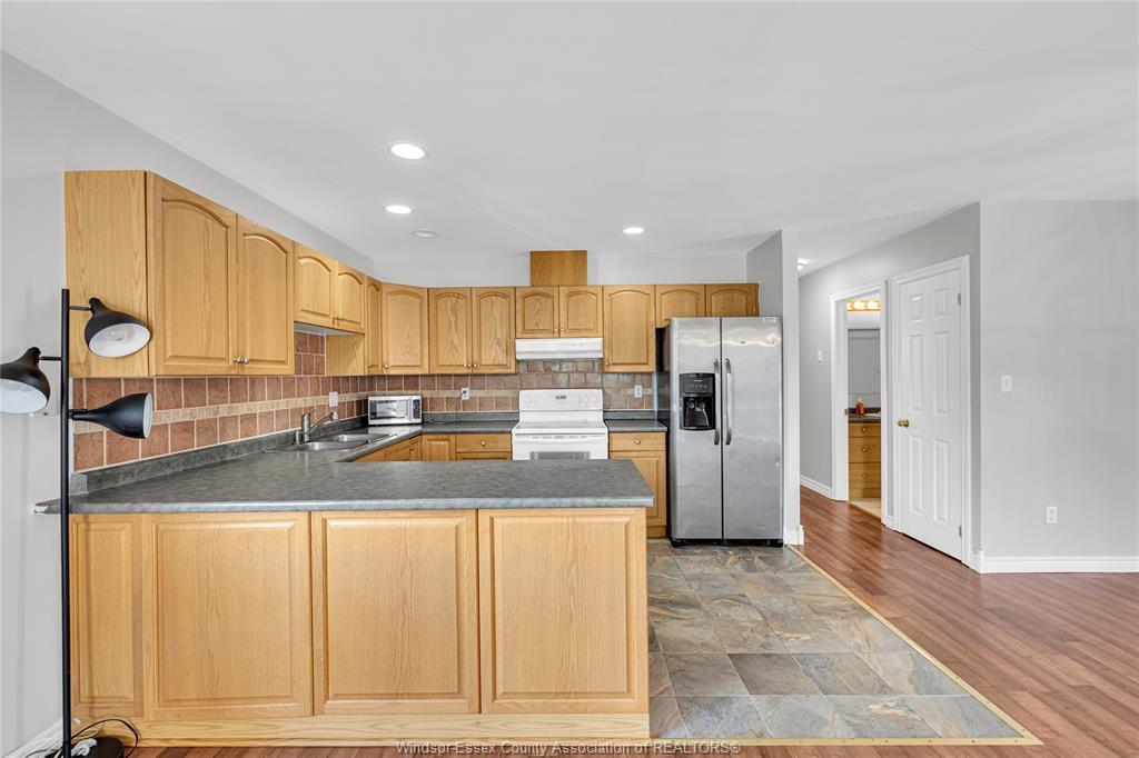 674 Labute, Tecumseh, ON