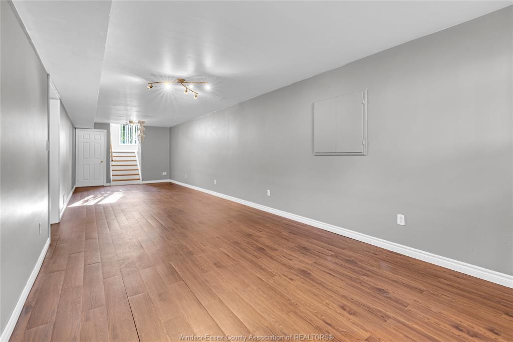 674 Labute, Tecumseh, ON