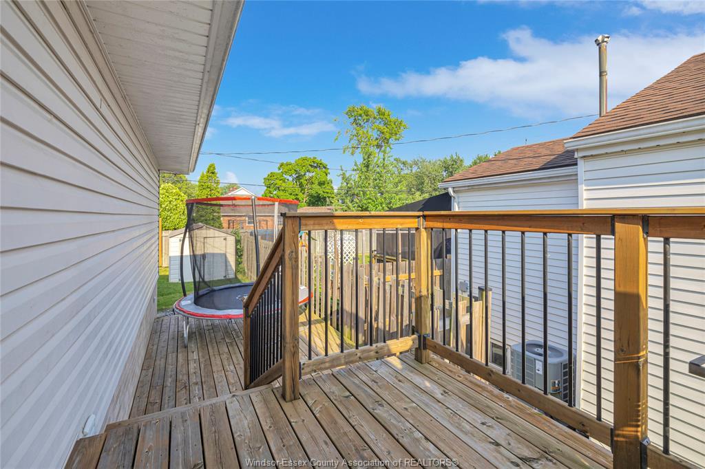 674 Labute, Tecumseh, ON