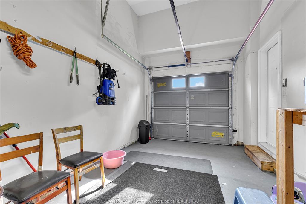 674 Labute, Tecumseh, ON