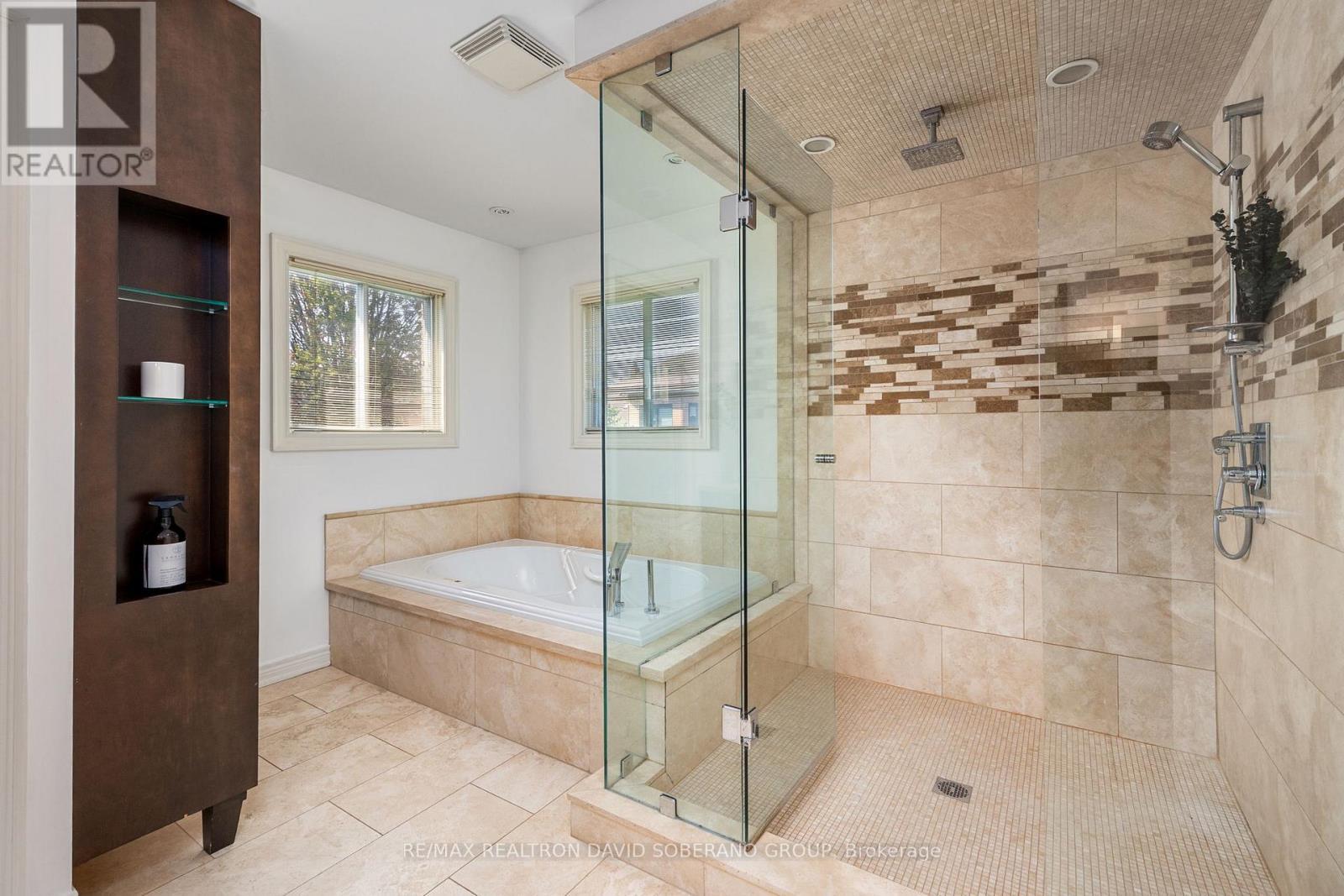 10 Tillingham Keep, Toronto, ON - Indoor Photo Showing Bathroom