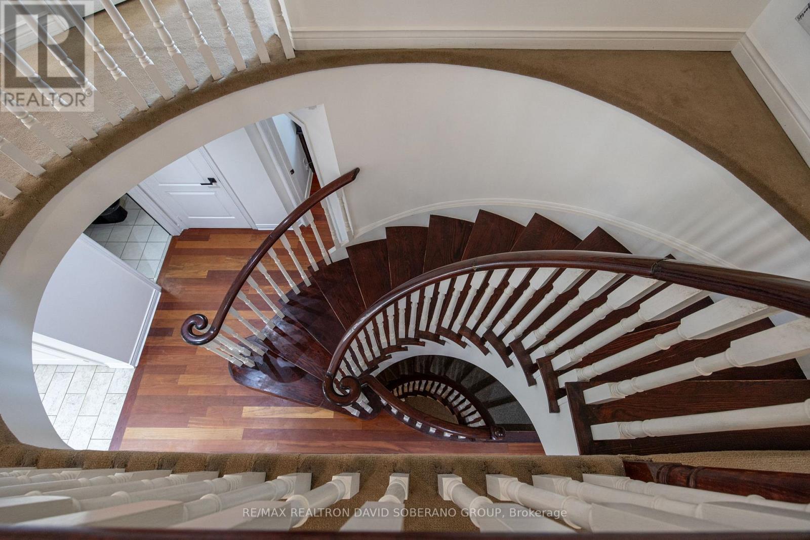 10 Tillingham Keep, Toronto, ON - Indoor