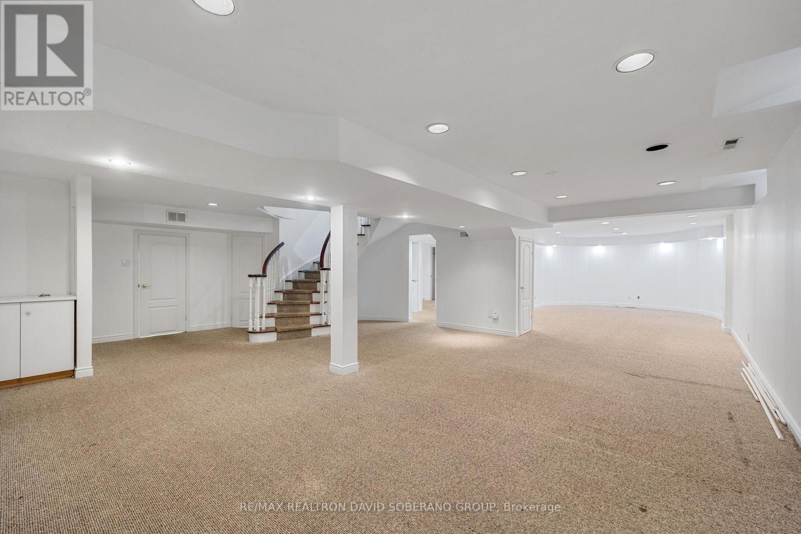 10 Tillingham Keep, Toronto, ON - Indoor Photo Showing Other Room