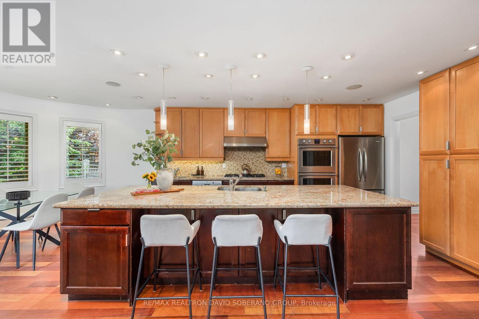 10 Tillingham Keep, Toronto, ON - Indoor Photo Showing Kitchen With Stainless Steel Kitchen With Upgraded Kitchen