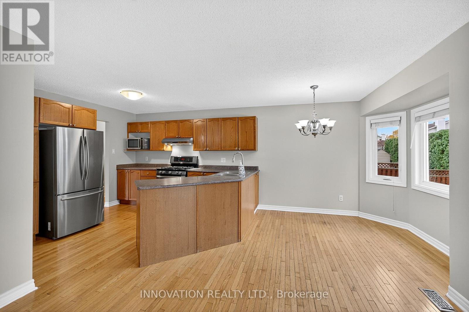 Sunny eating area! - 30 Randall James Drive, Ottawa, ON - Indoor Photo Showing Kitchen