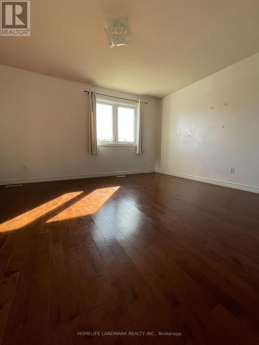 1016 Lucerne Crescent, Mississauga, ON - Indoor Photo Showing Other Room