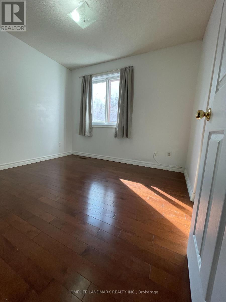 1016 Lucerne Crescent, Mississauga, ON - Indoor Photo Showing Other Room