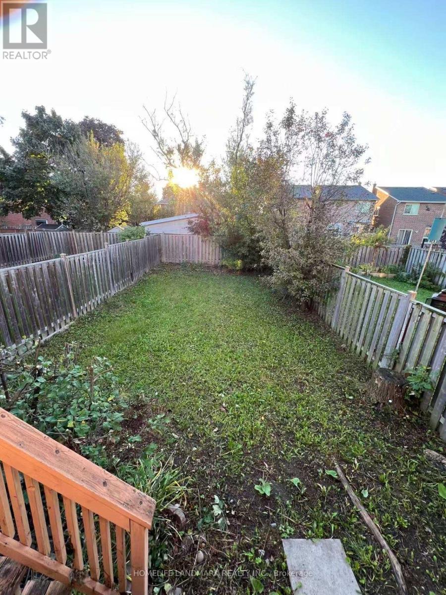 1016 Lucerne Crescent, Mississauga, ON - Outdoor