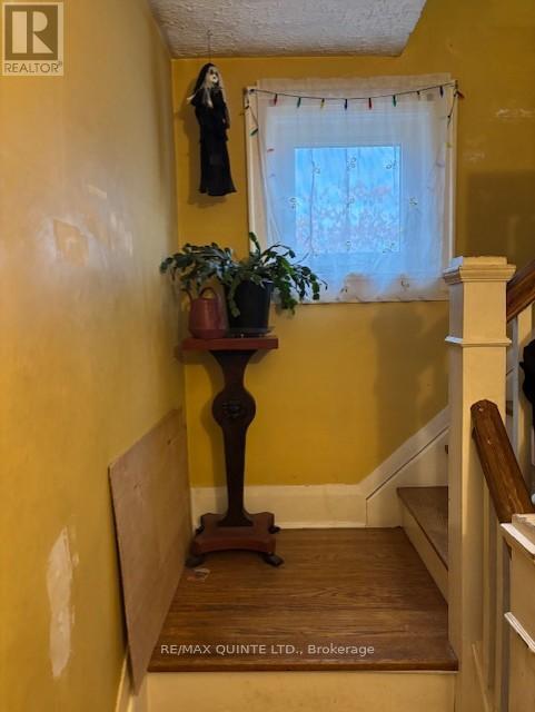 1392 Queensborough Road, Tweed (Elzevir (Twp)), ON - Indoor Photo Showing Other Room
