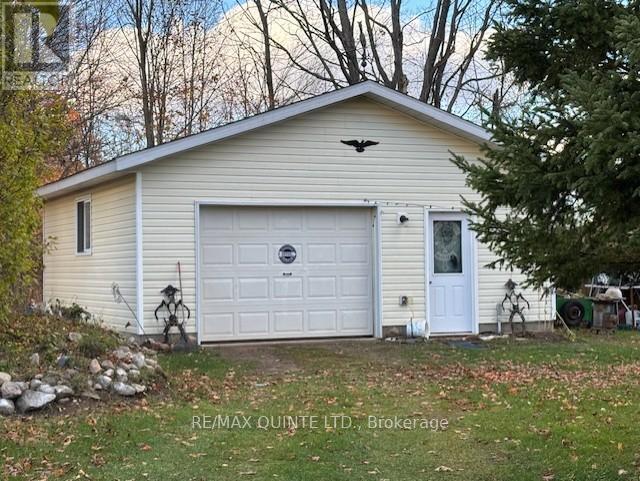 1392 Queensborough Road, Tweed (Elzevir (Twp)), ON - Outdoor