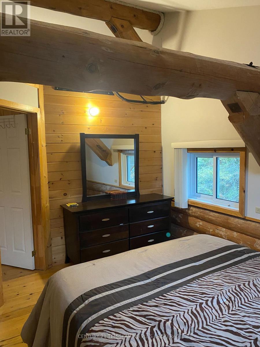 1 Weekes Island, Englehart (Central Timiskaming), ON - Indoor Photo Showing Bedroom