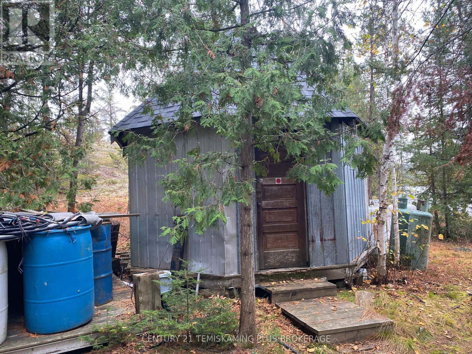 1 Weekes Island, Englehart (Central Timiskaming), ON - Outdoor