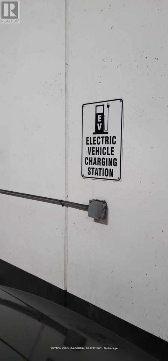 3505 - 55 Ann O'Reilly Road, Toronto, ON - Indoor Photo Showing Other Room