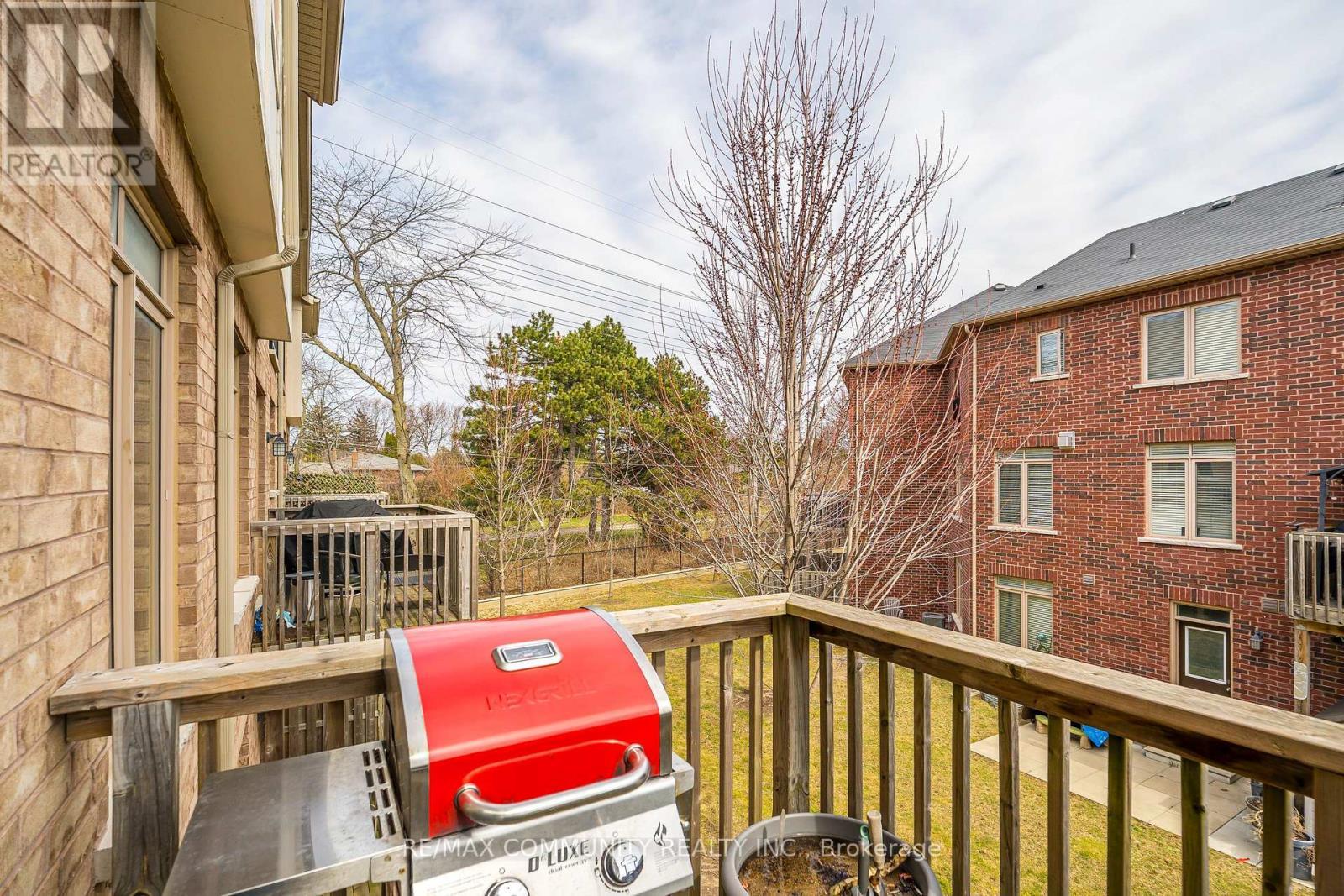 2057 Cliff Road, Mississauga, ON - Outdoor With Exterior