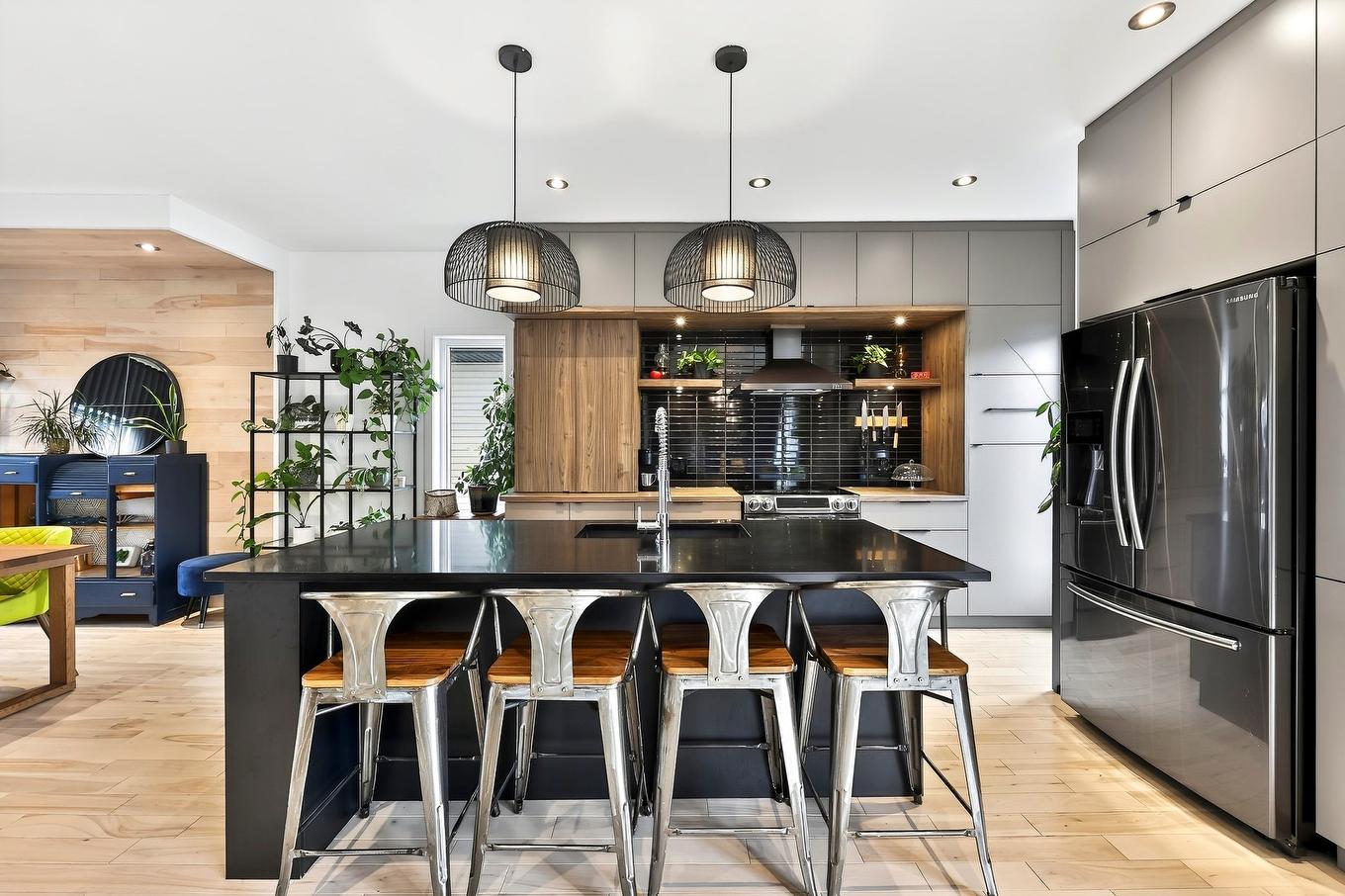 Cuisine - 131 Av. Du Littoral, Saint-Paul, QC - Indoor