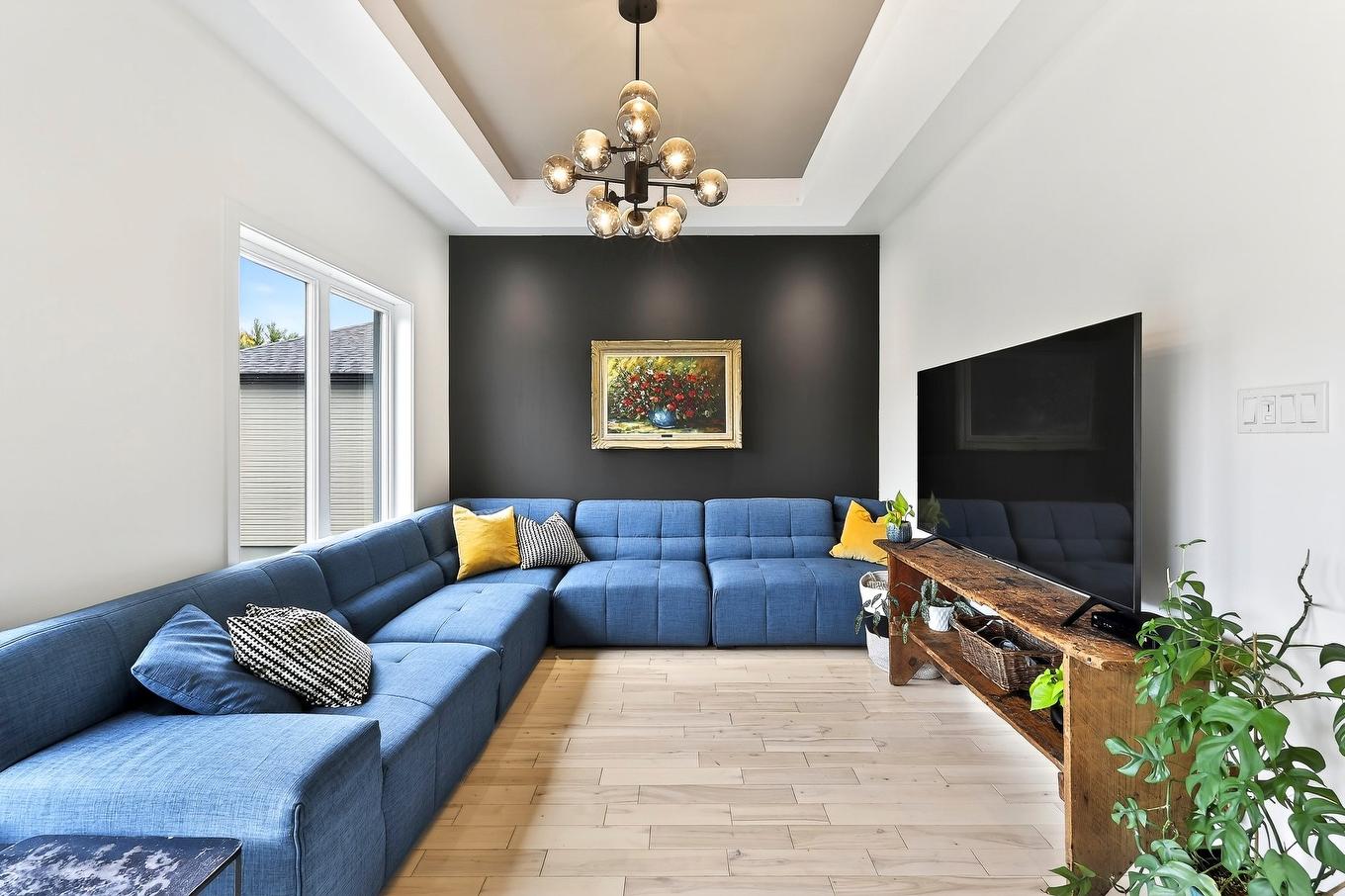 Salon - 131 Av. Du Littoral, Saint-Paul, QC - Indoor Photo Showing Living Room