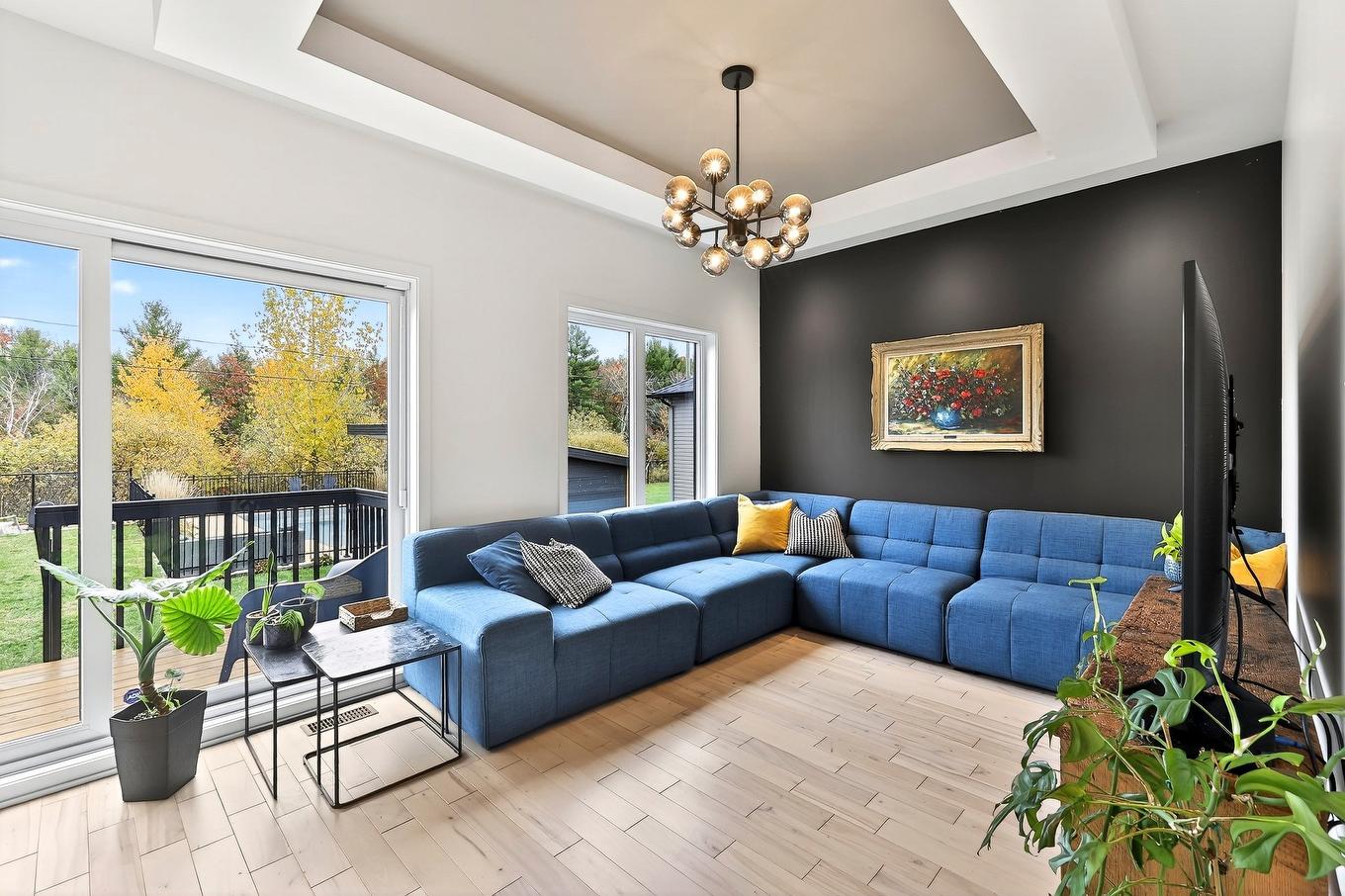 Salon - 131 Av. Du Littoral, Saint-Paul, QC - Indoor Photo Showing Living Room