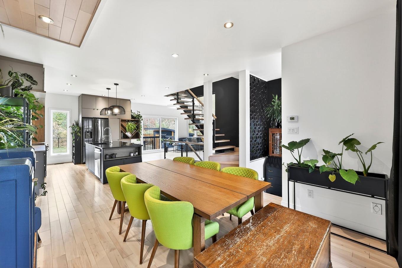 Vue d'ensemble - 131 Av. Du Littoral, Saint-Paul, QC - Indoor Photo Showing Dining Room