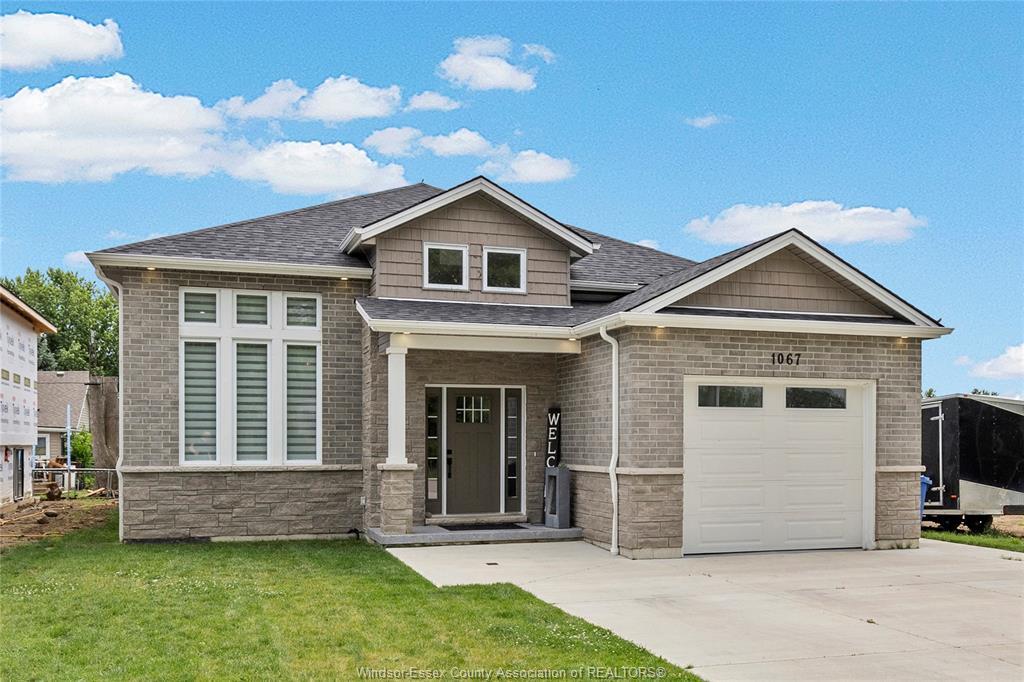 1067 Maple Avenue, Kingsville, ON
