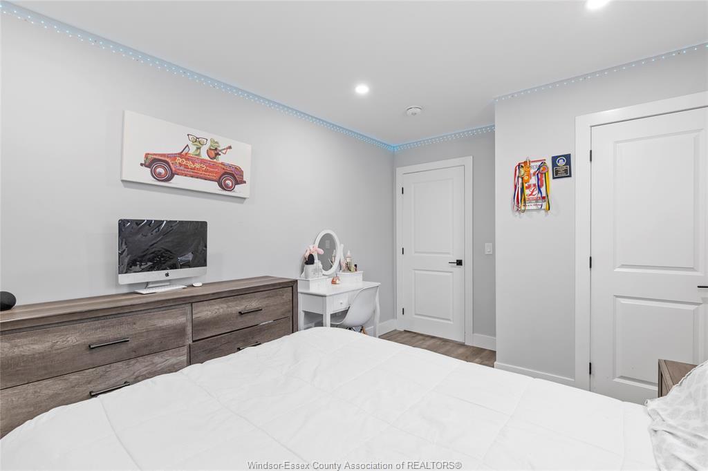 1067 Maple Avenue, Kingsville, ON