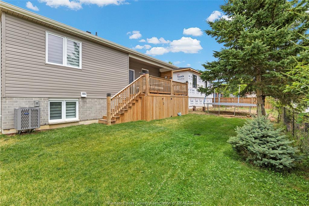 1067 Maple Avenue, Kingsville, ON