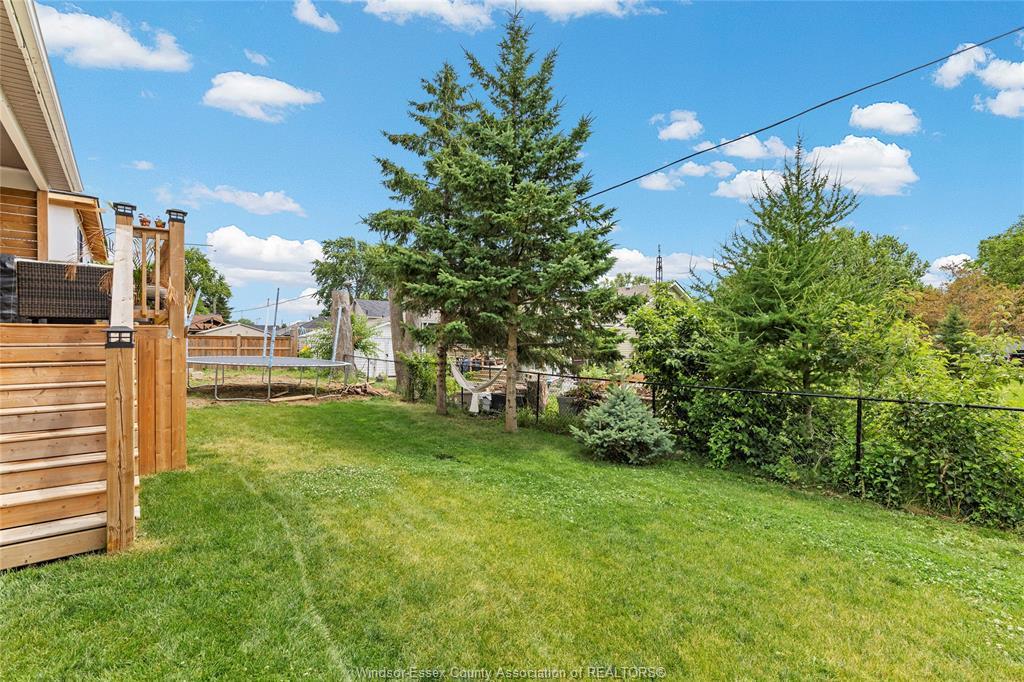 1067 Maple Avenue, Kingsville, ON