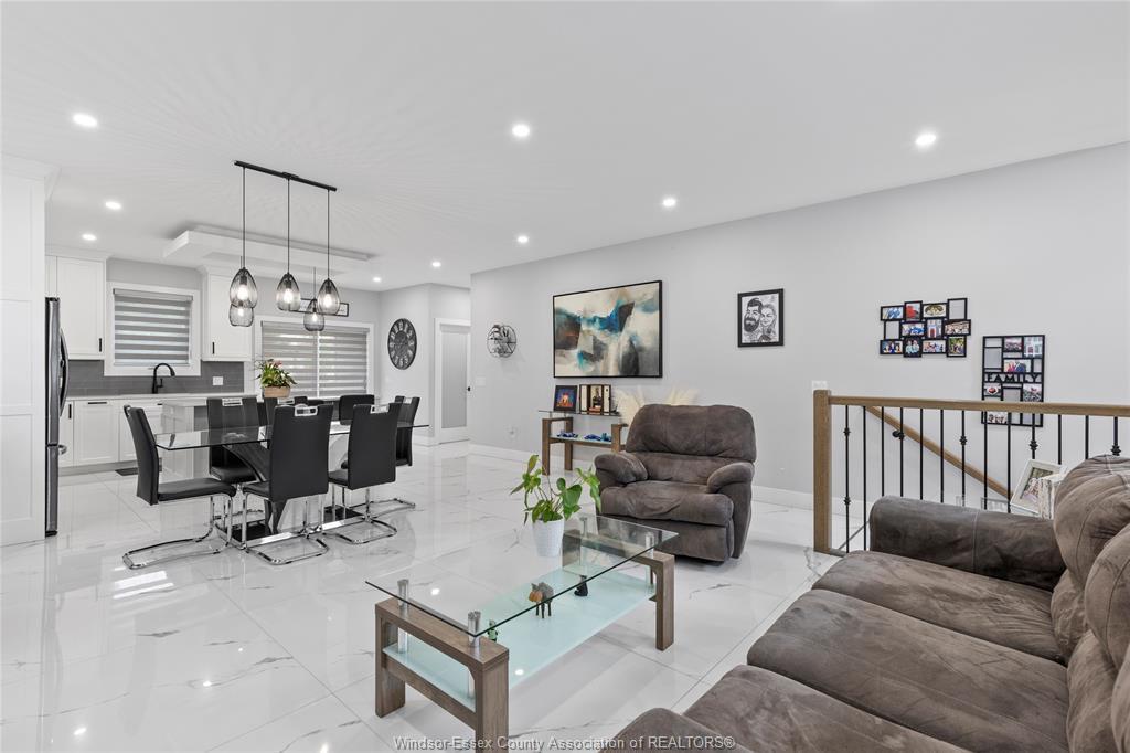 1067 Maple Avenue, Kingsville, ON