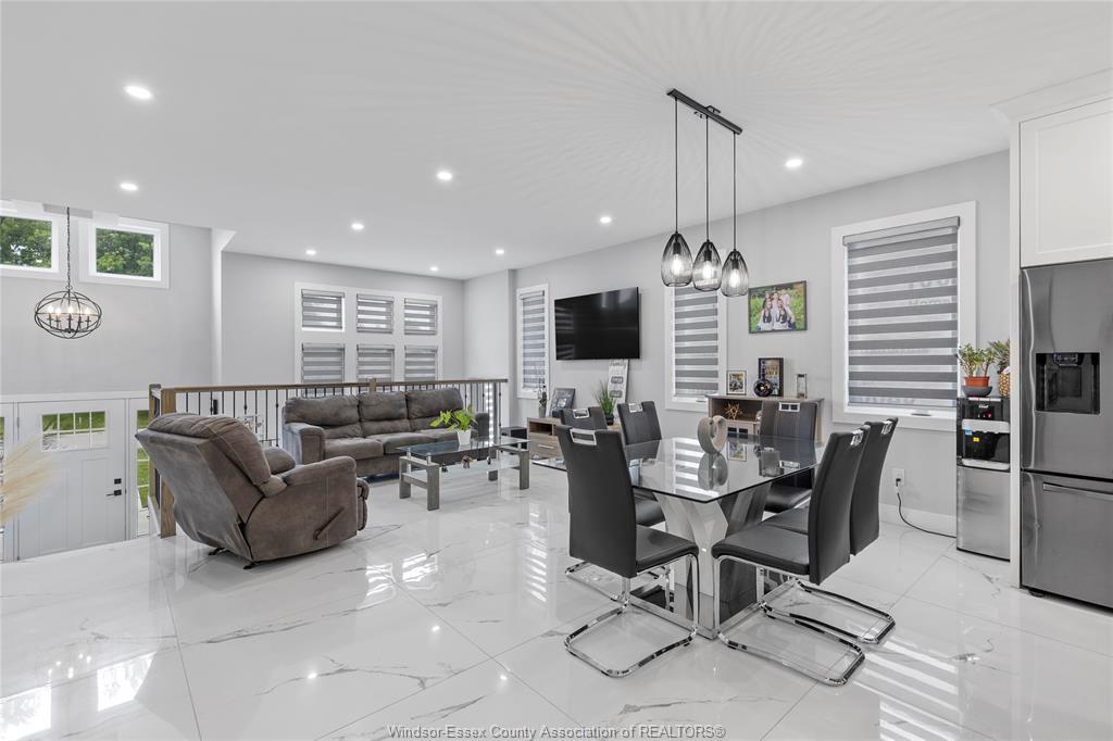 1067 Maple Avenue, Kingsville, ON