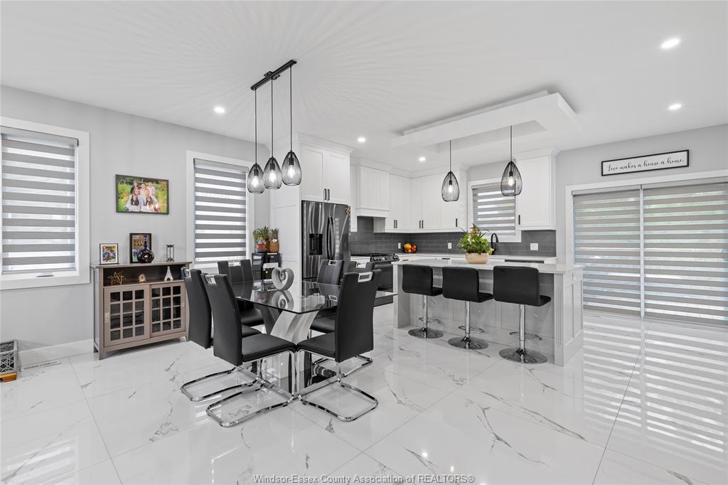 1067 Maple Avenue, Kingsville, ON