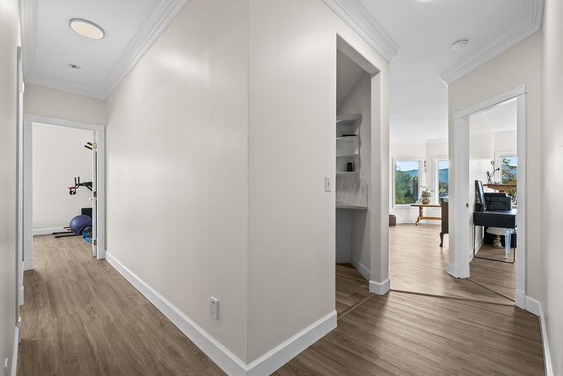 203-1940 Richter Street, Kelowna, BC - Indoor Photo Showing Other Room