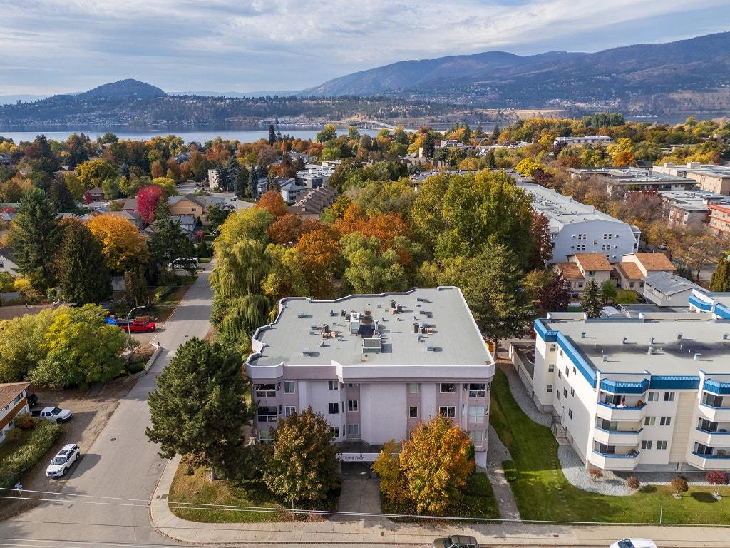 203-1940 Richter Street, Kelowna, BC - Outdoor With View