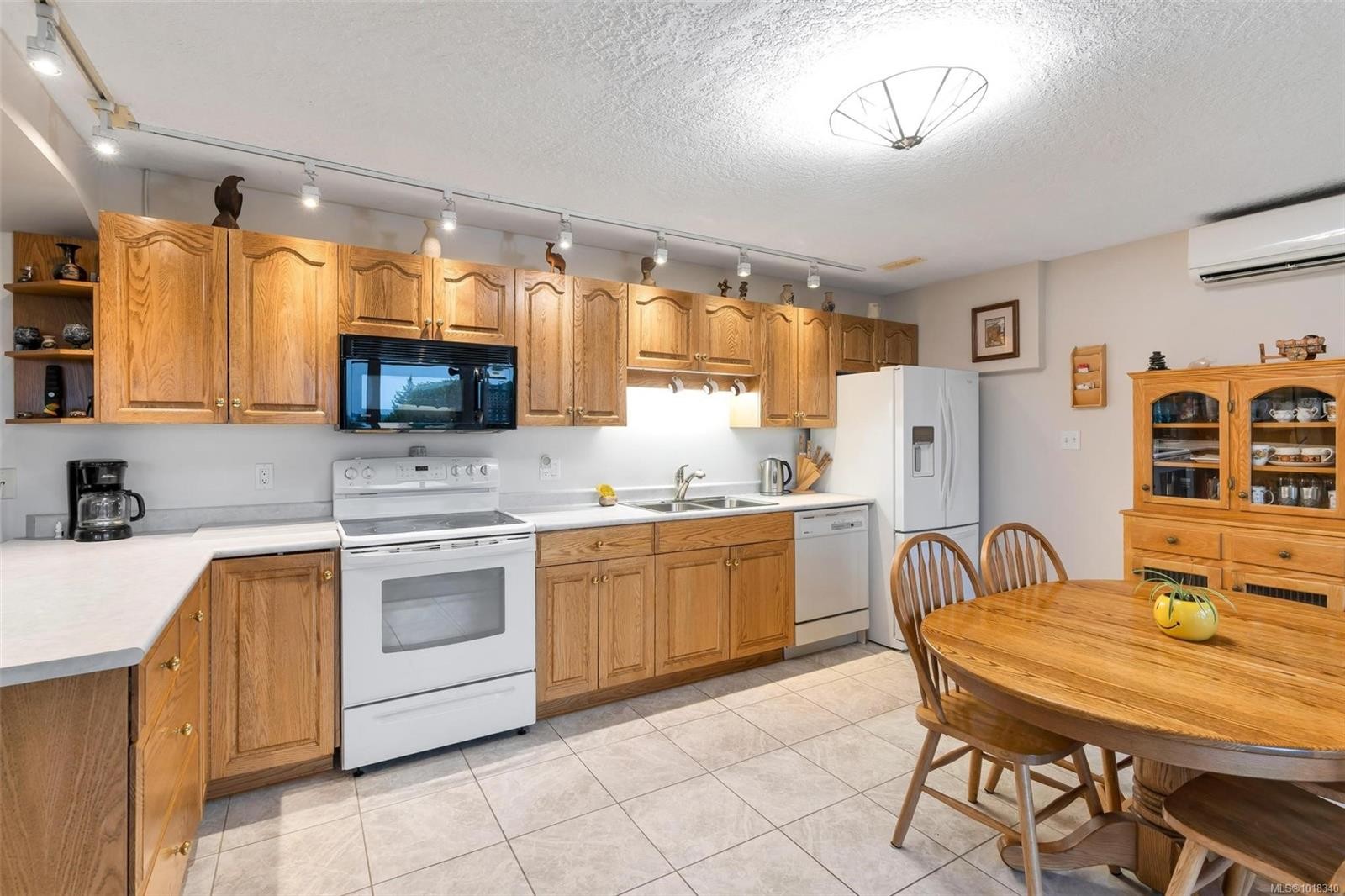 2446 Liggett Rd, Mill Bay, BC