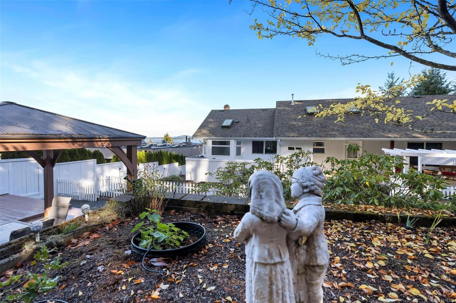 2446 Liggett Rd, Mill Bay, BC