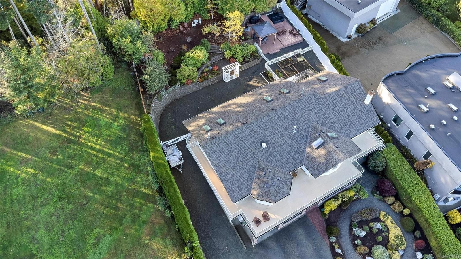 2446 Liggett Rd, Mill Bay, BC