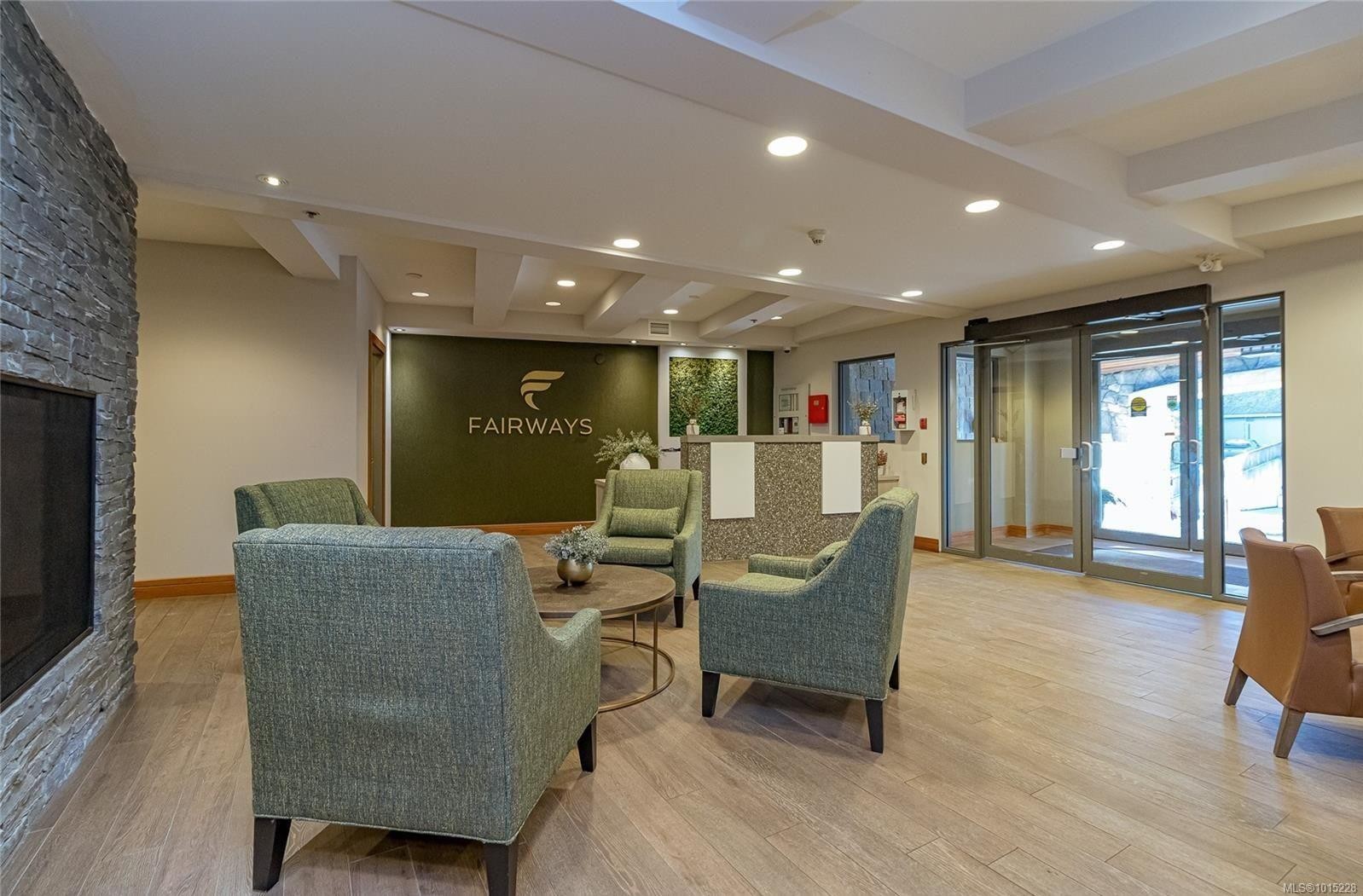 205/207D-1376 Lynburne Pl, Langford, BC - Indoor