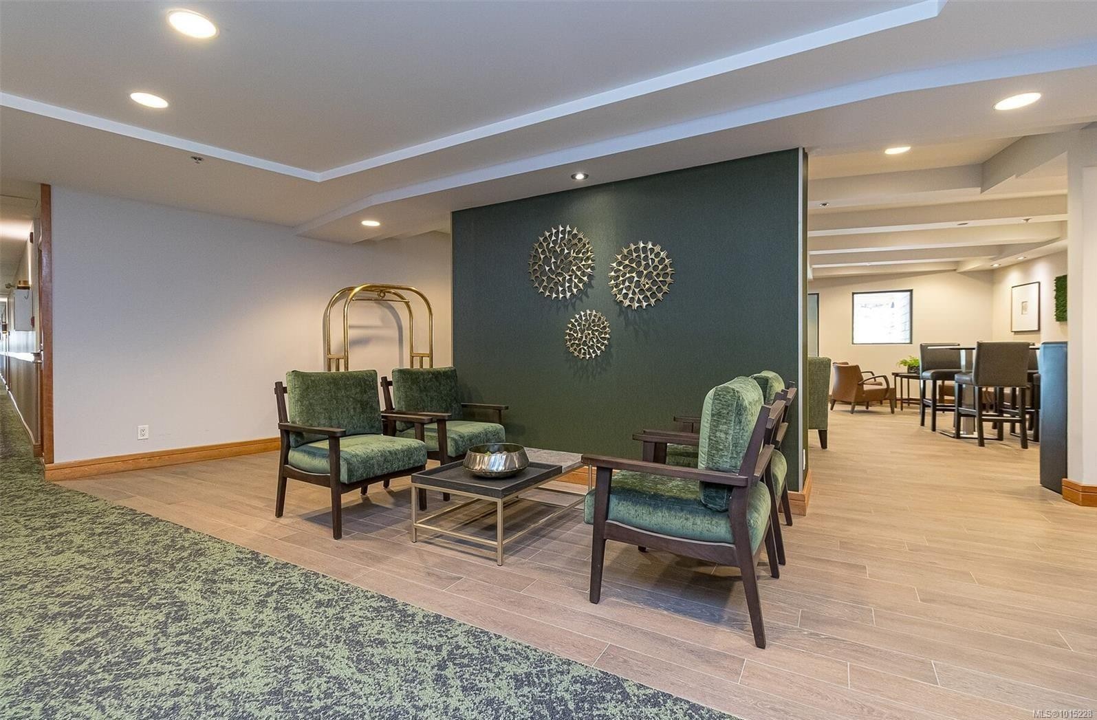 205/207D-1376 Lynburne Pl, Langford, BC - Indoor Photo Showing Other Room