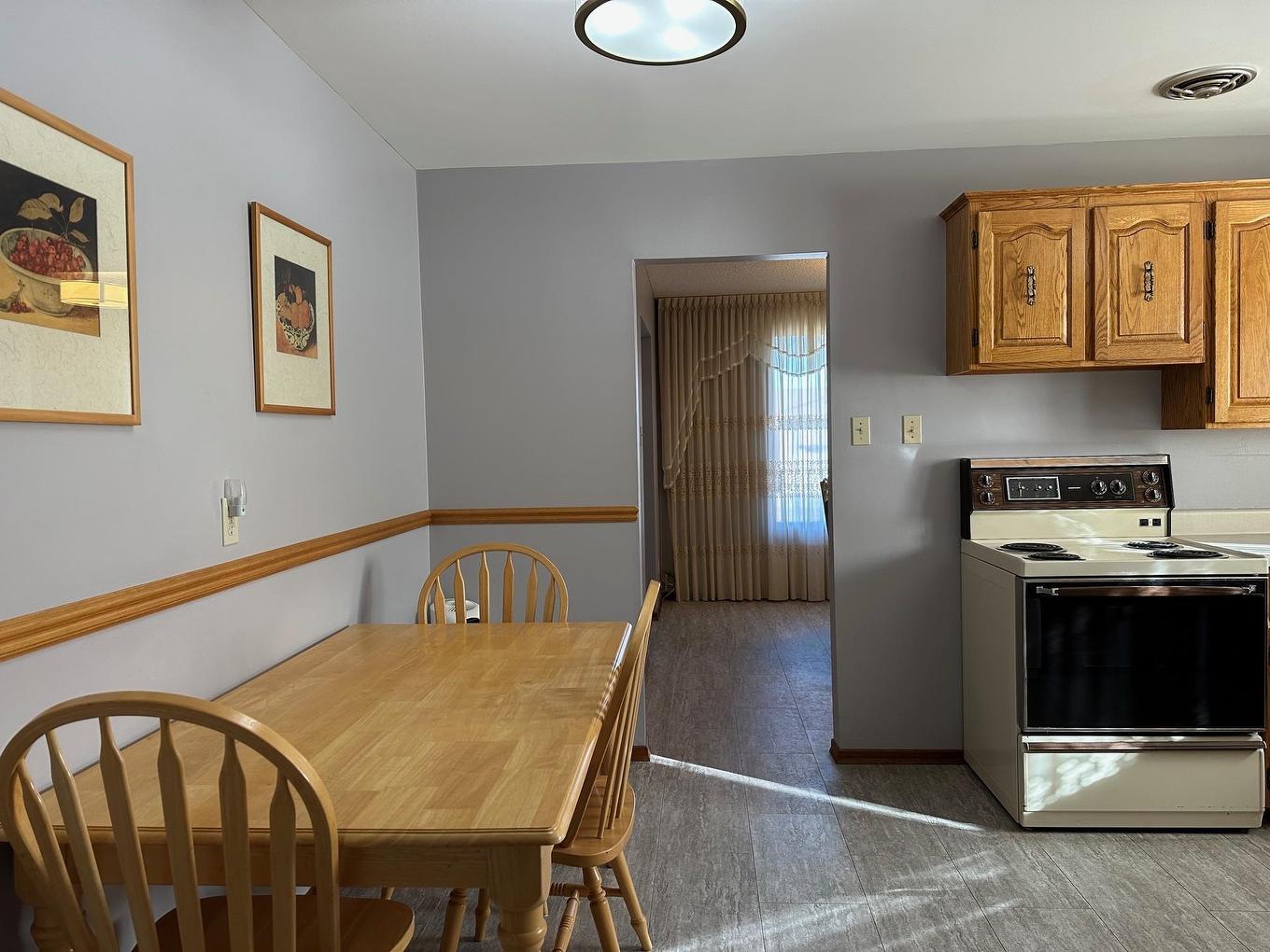 141 Cherry Ridge Road, Thunder Bay, ON - Indoor