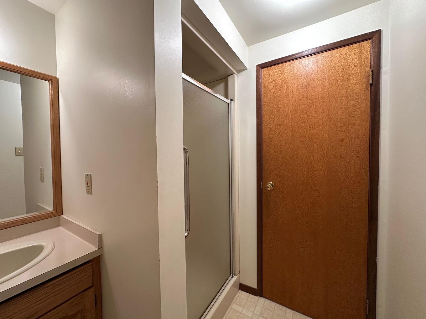 141 Cherry Ridge Road, Thunder Bay, ON - Indoor Photo Showing Bathroom