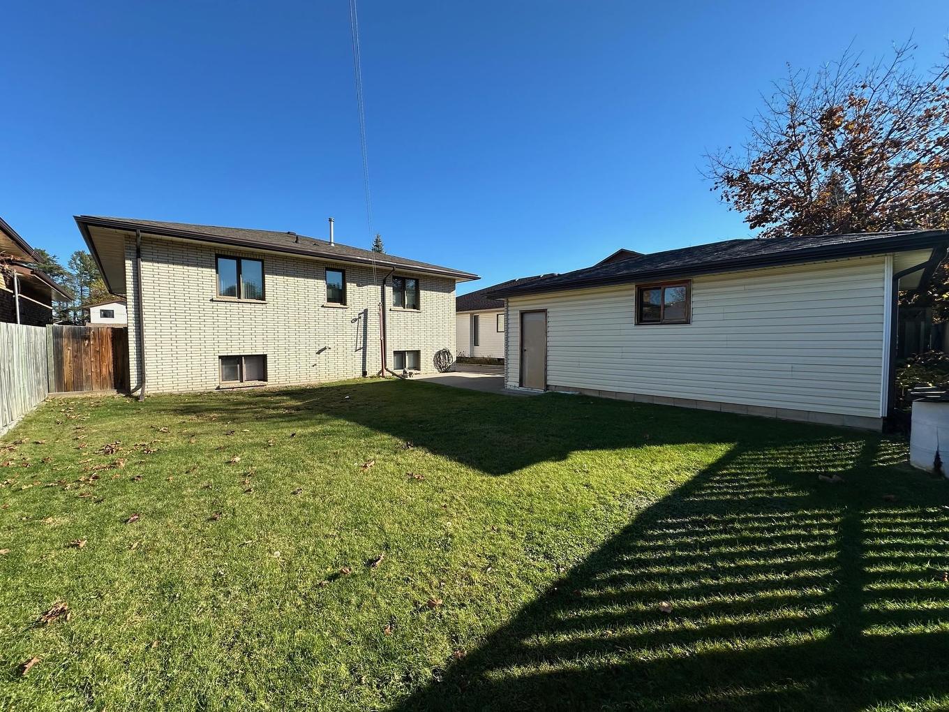 141 Cherry Ridge Road, Thunder Bay, ON - Outdoor With Exterior