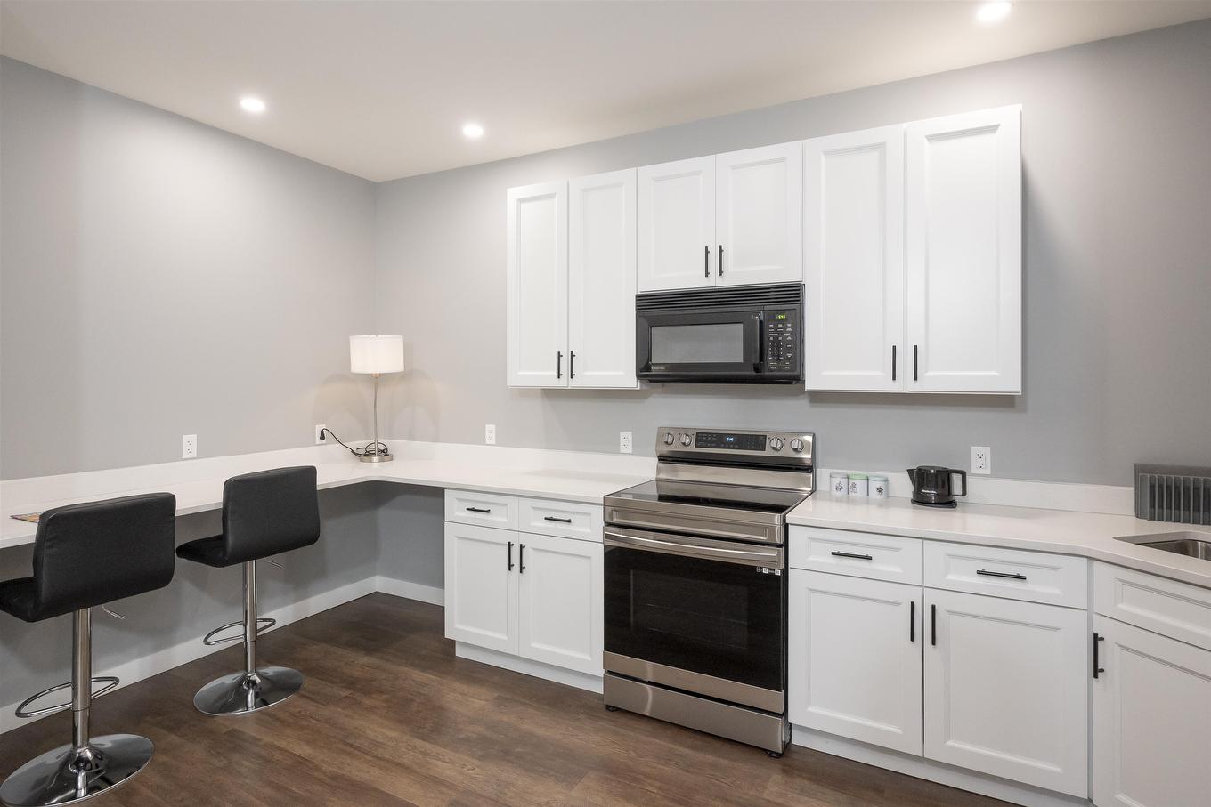 3211 96 High Street N, Thunder Bay, ON - Indoor