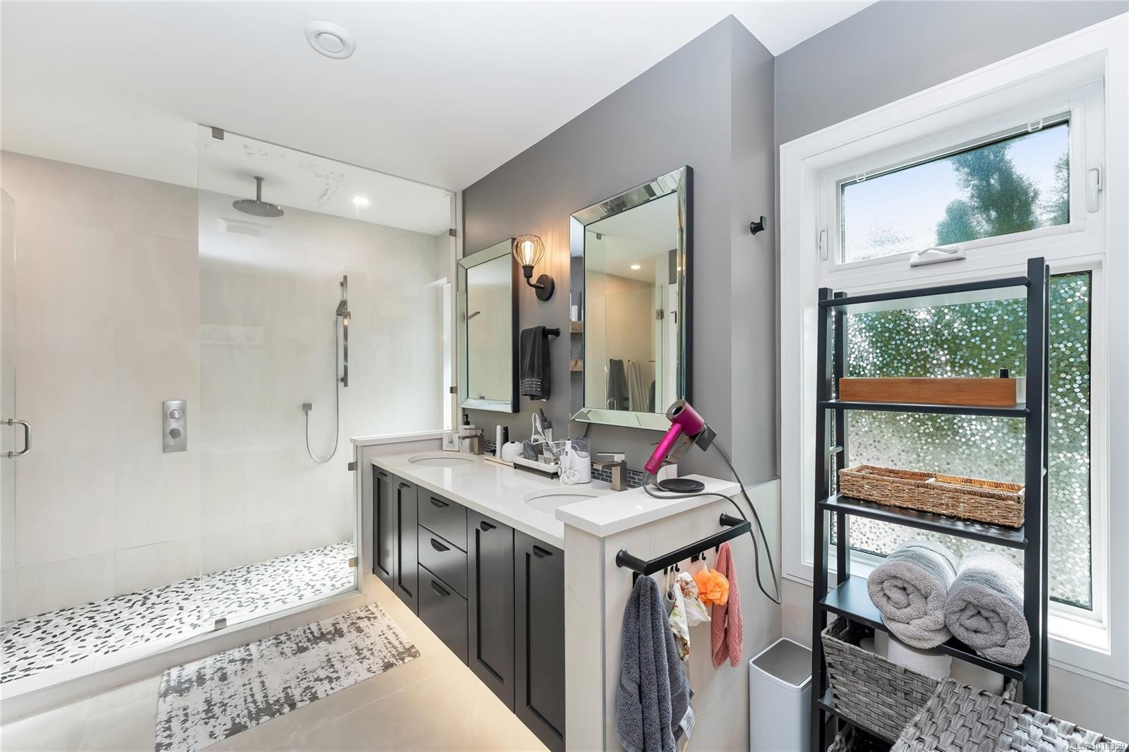 972 Seapearl Pl, Saanich, BC