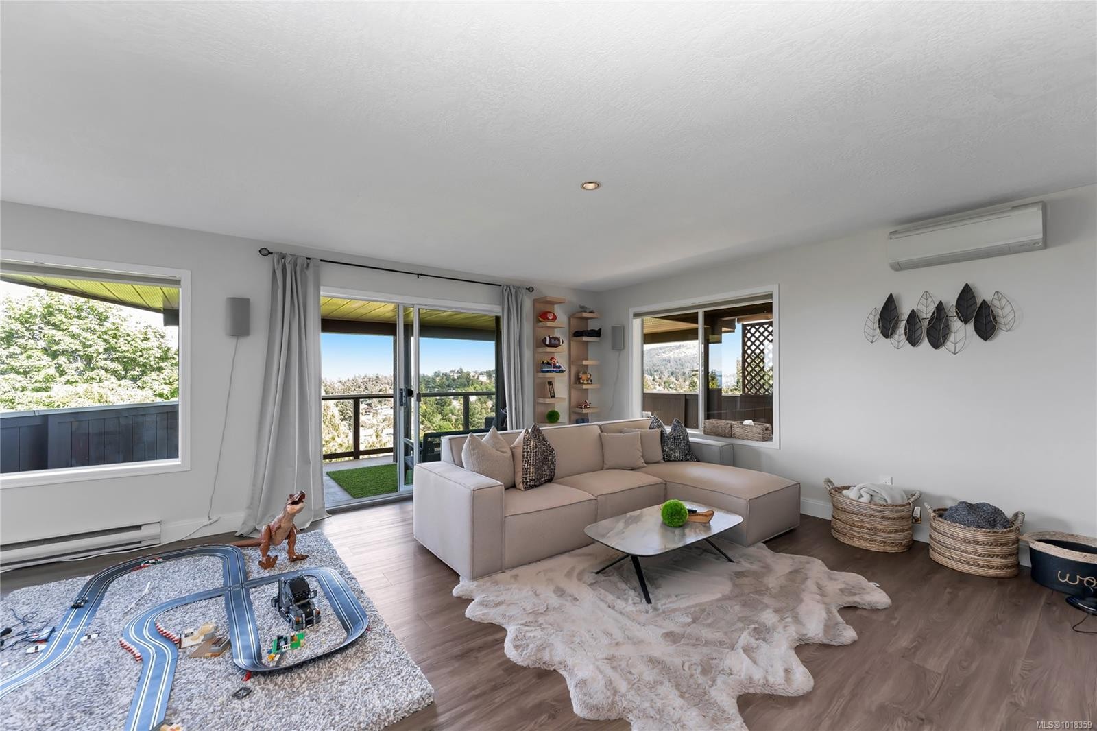 972 Seapearl Pl, Saanich, BC