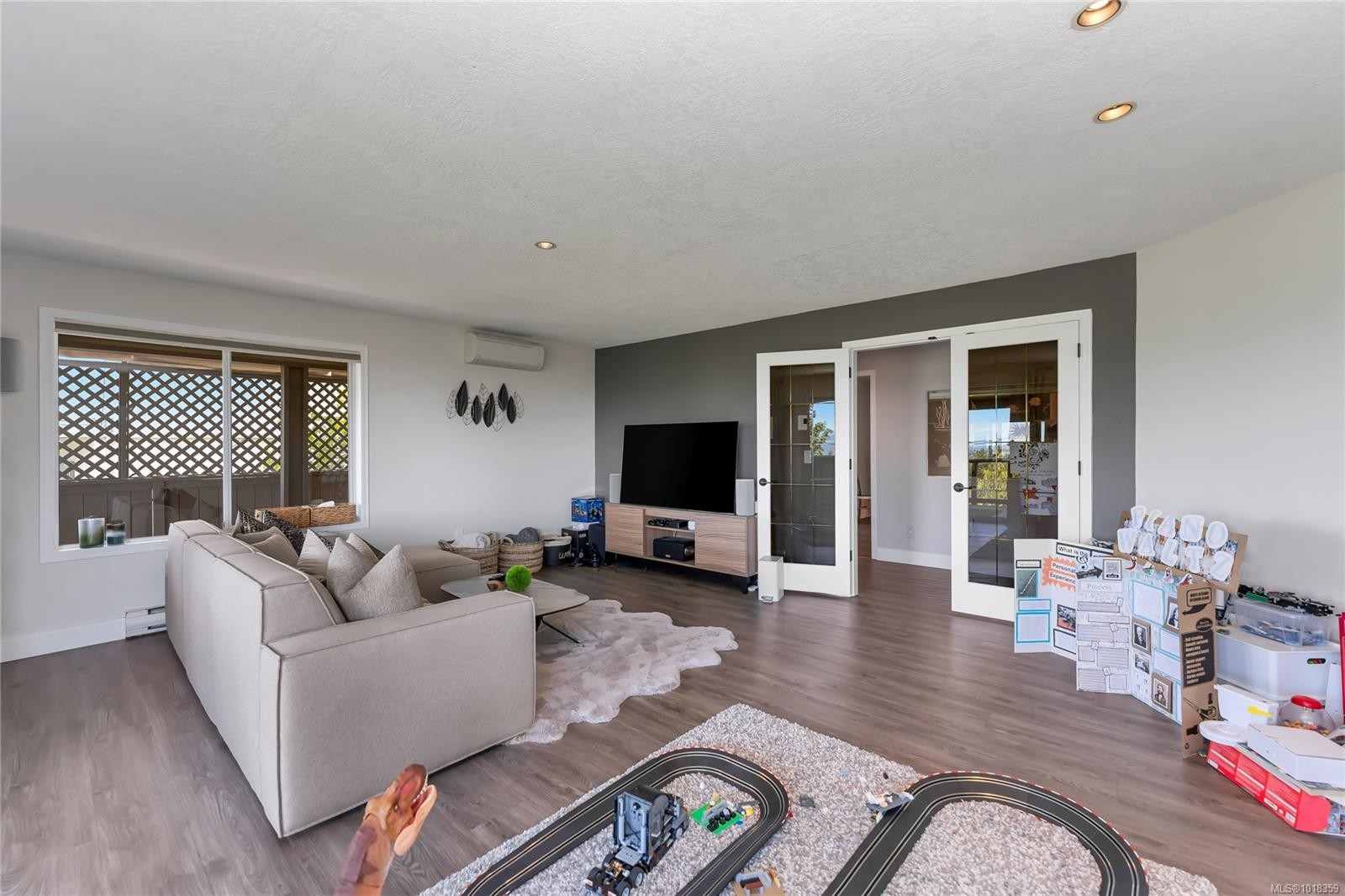 972 Seapearl Pl, Saanich, BC