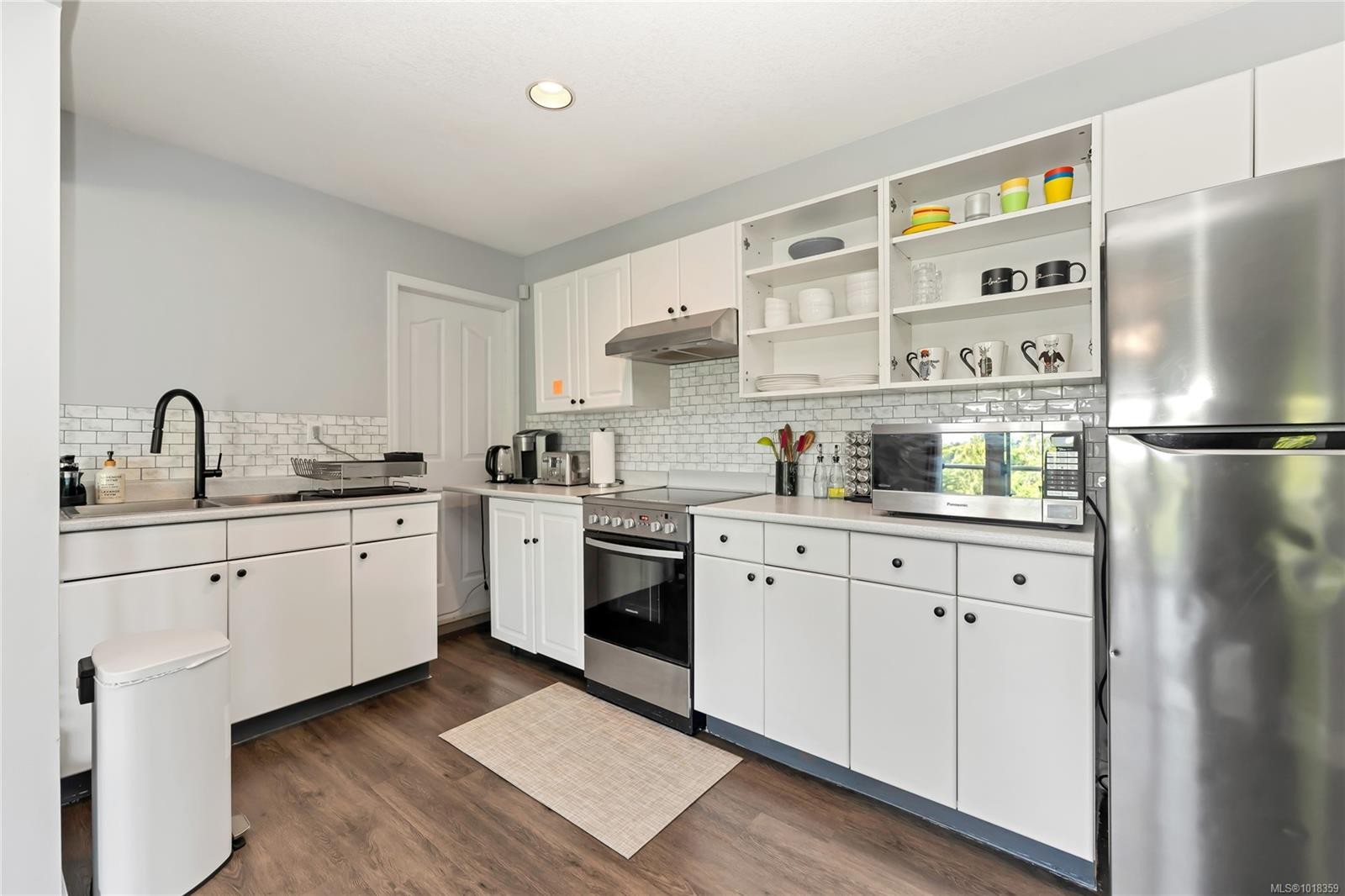 972 Seapearl Pl, Saanich, BC