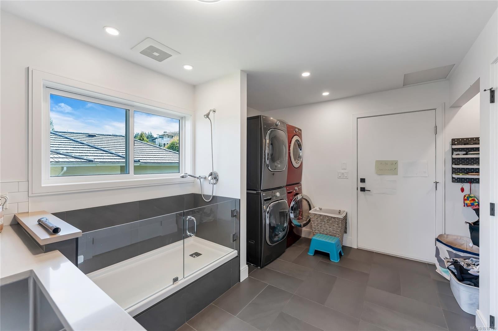 972 Seapearl Pl, Saanich, BC