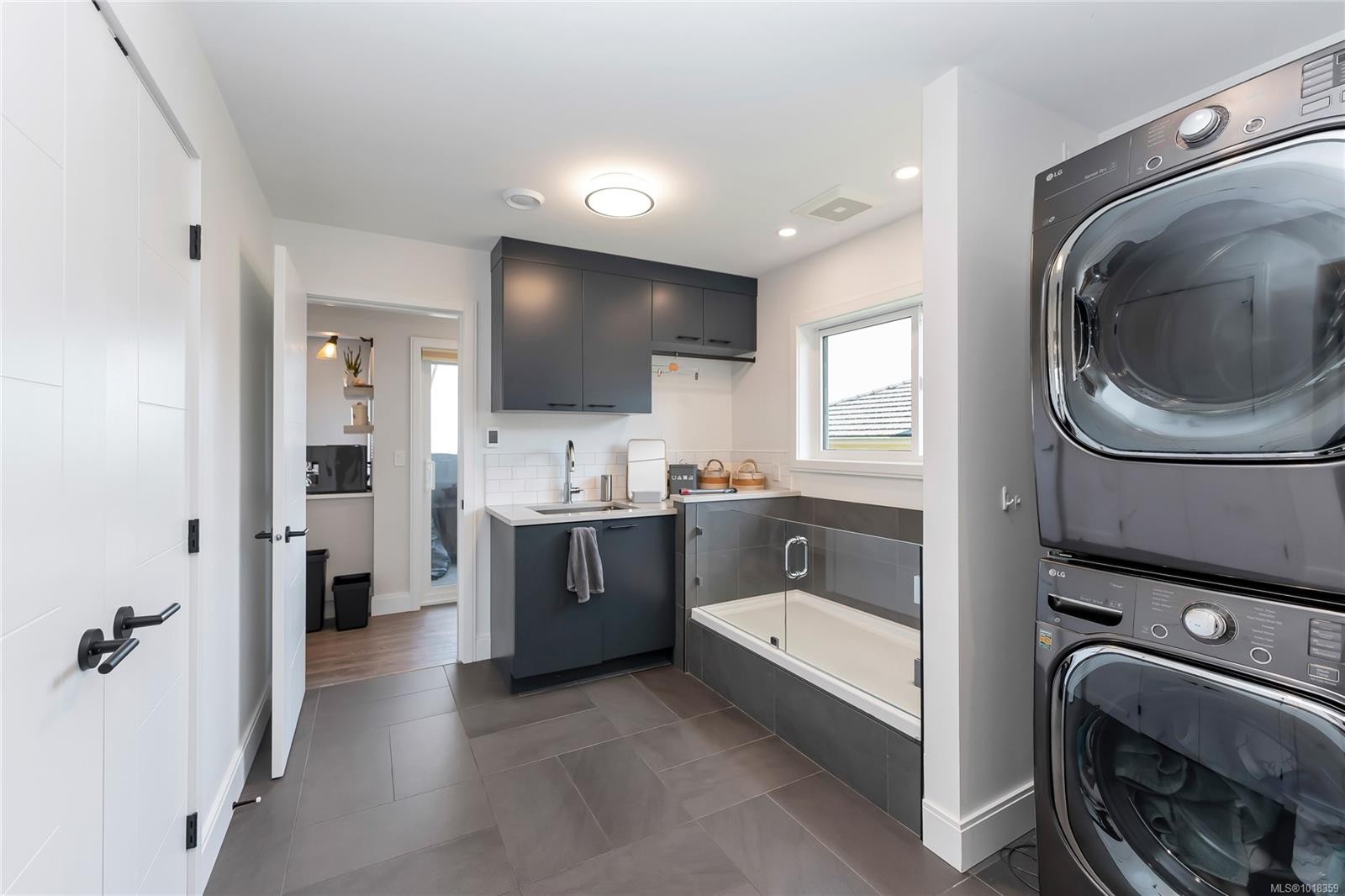 972 Seapearl Pl, Saanich, BC