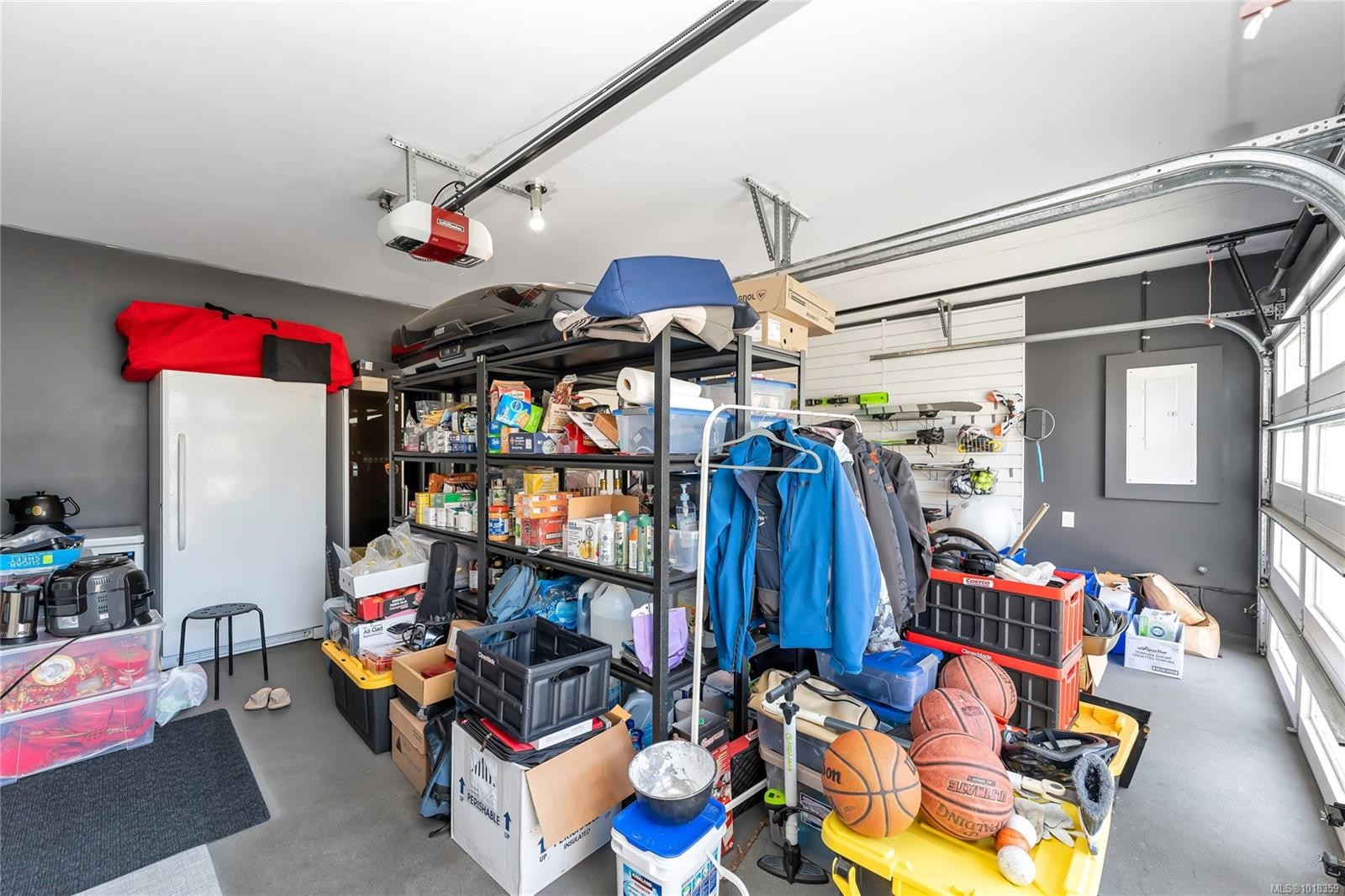 972 Seapearl Pl, Saanich, BC