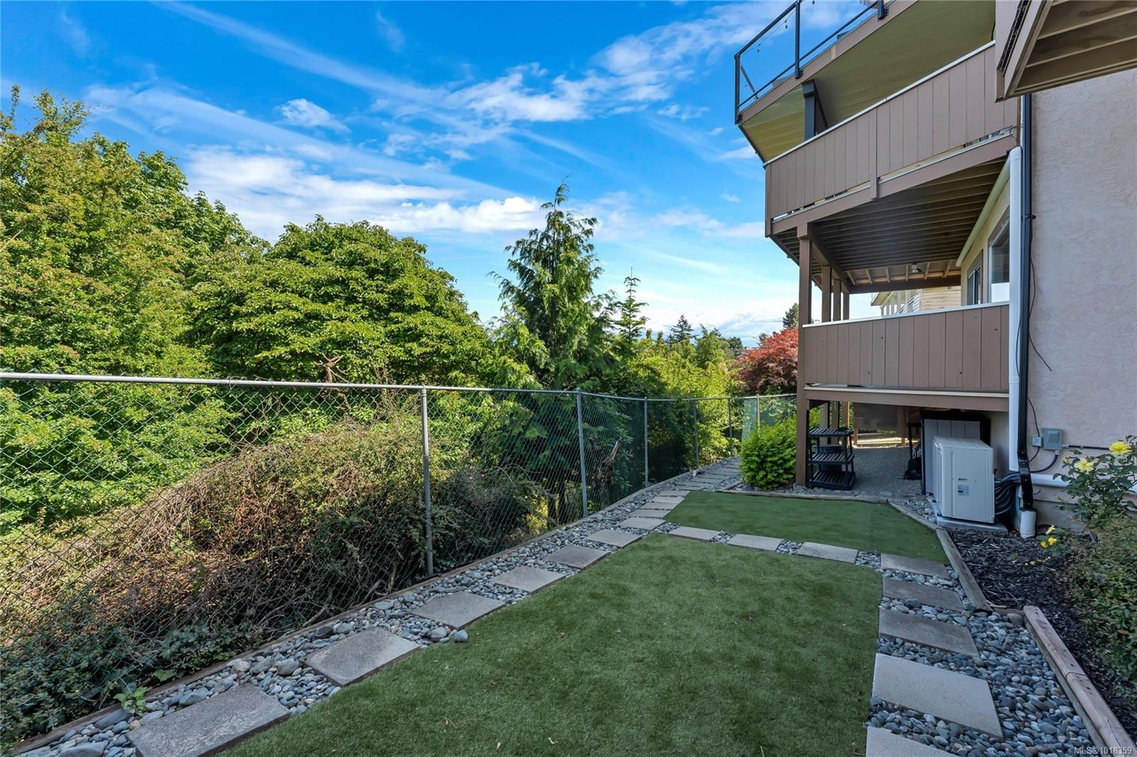 972 Seapearl Pl, Saanich, BC